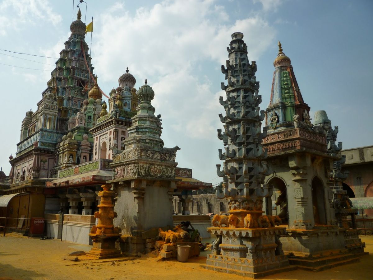 Khandoba Temple, Pal