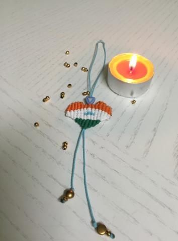 Diya with crochet holder 