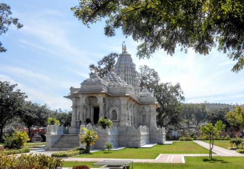 Gajananan Maharaj Temple at Gajanan Maharaj Bhakt Niwas at Omkareshwar